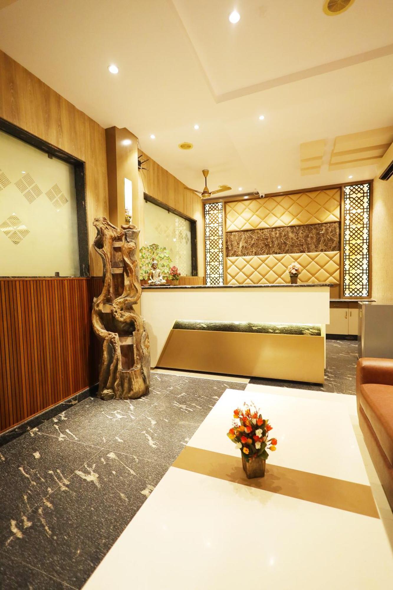 Hotel Bhagyaraj Palace A Luxury Hotel Keshavpuram Kanpur Exterior photo